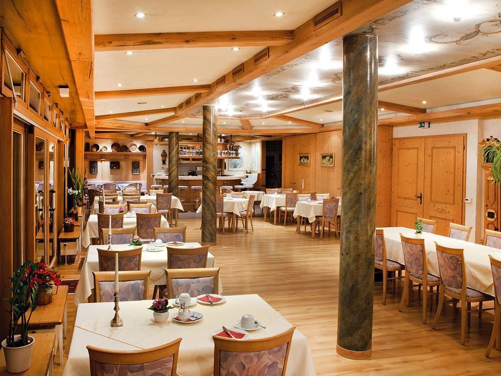 Hotel Kreuz Gaestehaus Und Lauchertbar Mit Terrasse Гаммертинген Экстерьер фото